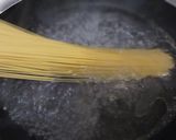 Foto langkah ke 4 dari resep Spaghetti Udang Bolognese.