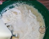 Foto langkah ke 3 dari resep Bolu pandan irit 2 telur.