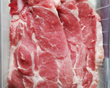 Foto del paso 1 de la receta: Chuletas de aguja de cerdo ibérico al tomillo 🌿