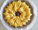 Foto del passaggio 6 della ricetta Girasole, pane allo zafferano 🌷