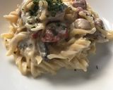 Foto langkah ke 6 dari resep Creamy fusilli carbonara.