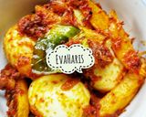 Foto langkah ke 1 dari resep Balado Telur Kentang.
