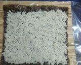 Foto langkah ke 2 dari resep Sushi Roll Homemade.