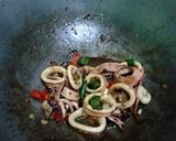Foto langkah ke 3 dari resep Cumi Saos Mentega.