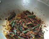 A picture of step 2 of Masala bhindi.