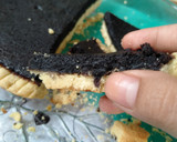 Foto langkah ke 6 dari resep Pie Brownies Oreo Teplon tanpa Telur.