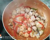 Foto del paso 4 de la receta: Patatas marineras a mi estilo