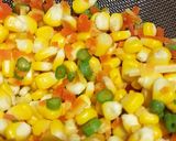 A picture of step 3 of Sweet corn soup.