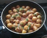 कश्मीरी दम आलू (Kashmiri dum aloo recipe in hindi) रेसिपी चरण 4 फोटो