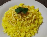 Foto langkah ke 1 dari resep Nasi Goreng Kuning Simple.