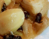 Foto del paso 10 de la receta: Bacalao en salsa de cebolla y uvas pasa