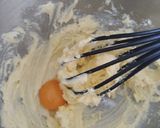 Foto langkah ke 2 dari resep Brown Sugar Cheese Ball.