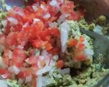 Foto del paso 2 de la receta: Huevos Rellenos con Palta, Guacamole