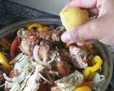 Foto del paso 3 de la receta: Pollo a la portuguesa"Celestina"