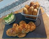 Foto del paso 7 de la receta: Empanadillas de carne y verdura 🥟+ salsa de queso y guacamole🥑