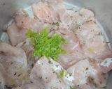 Foto del paso 2 de la receta: Filete de pescado al ajillo con yogurt