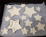 Foto del passaggio 4 della ricetta Stelle di natale