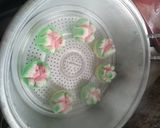 Foto langkah ke 4 dari resep Bolu Kukus Semangka.