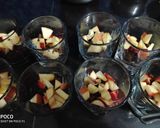 A picture of step 7 of Custard Fruit trifle.