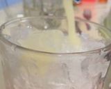 Foto langkah ke 5 dari resep 🍓Yakult Strawberry Milk🍓.
