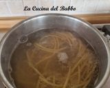 Foto del passaggio 1 della ricetta Pizza di Maccheroni con Barbabietola Rossa