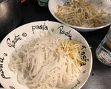 A picture of step 11 of Katong Laksa.