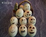 A picture of step 5 of Halloween spooky spider deviled eggs.