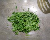 A picture of step 3 of Methi Matar Malai.