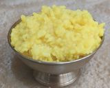 दलीया मूंगदाल की खिचड़ी(daliya moong dal ki khichdi recipe in hindi) रेसिपी चरण 3 फोटो