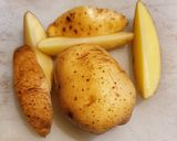 Foto langkah ke 1 dari resep Potatoes Wedges.