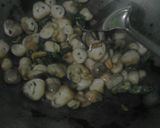 Foto langkah ke 3 dari resep Tumis Jamur Kancing Cabe Ijo.