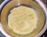 A picture of step 3 of Sabudana Vada.