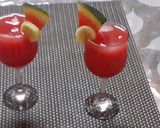A picture of step 5 of Watermelon and cucumber juice.