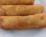 A picture of step 4 of Spring rolls with leftover mixed vegetables.