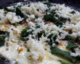 A picture of step 7 of Spinach cheese omellete.