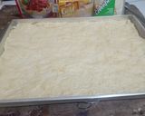 Foto langkah ke 9 dari resep Pizza jumbo Loyang Kuker.