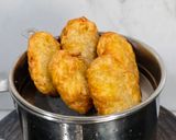 Foto langkah ke 3 dari resep Cheesy Hash Brown.