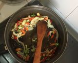 Foto langkah ke 2 dari resep Capcay Kuah Bakso Tahu.