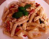 Mexikói csirkés penne bazsalikommal recept fázis 4 fotója