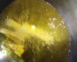A picture of step 5 of Chips Pakoray.