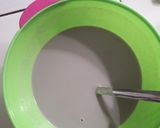Foto langkah ke 4 dari resep Dadar gulung jagung hitam putih.