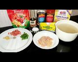 A picture of step 1 of Chicken szechuan soup.