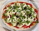 Une image de l'étape 4 de Tarte fine aux tomates courgettes et oignons.