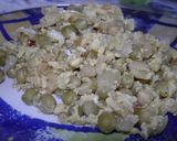 Foto del paso 3 de la receta: Revuelto de arvejas, huevo y cebolla
