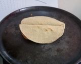 Foto del paso 2 de la receta: Quesadillas de chicharrón "3 Ingredientes"