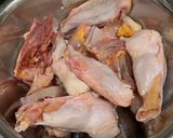 Hình bước làm 1 của món Gà Kho Nước Tương