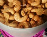 Foto langkah ke 5 dari resep Kacang Mede Goreng.