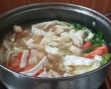 Foto langkah ke 5 dari resep Sayur Sop Ayam Bakso.