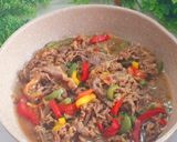 Foto langkah ke 3 dari resep Beef Slice Tumis Paprika.