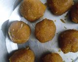 कद्दू के लड्डू (Kaddu ke laddu recipe in Hindi) रेसिपी चरण 6 फोटो